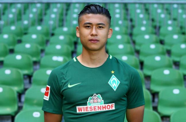 场上表演理 场上表演理